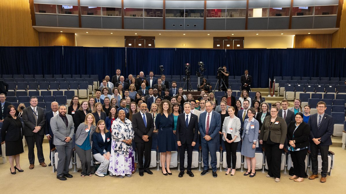 SecBlinken's tweet image. Pleased to celebrate 50 years of  @AAAS_STPF Science and Technology Fellowships. Since 1980, fellows at the @StateDept have enhanced our policy and diplomacy and ensured it is appropriately informed by science and technology. I am grateful for their service.