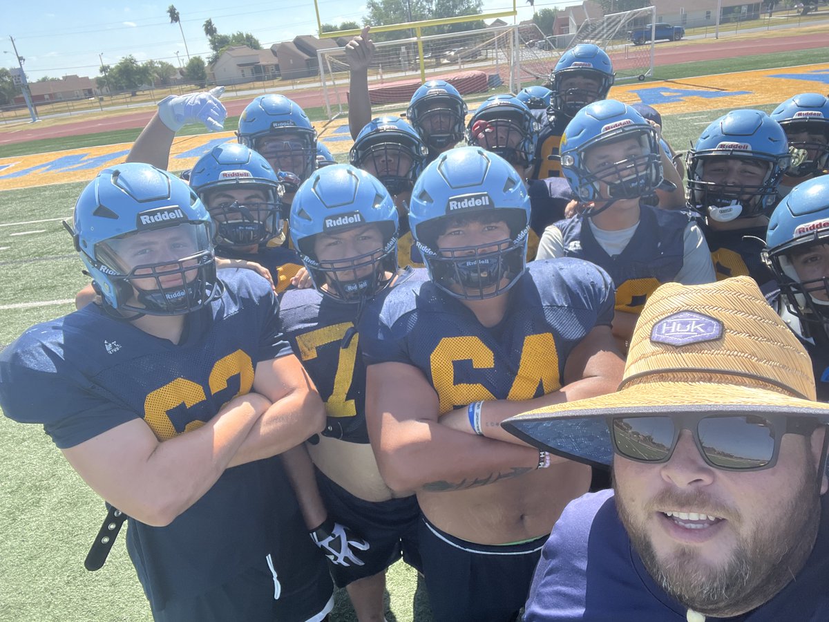 mospatterson's tweet photo. I will always be a little biased, but these guys are the heart and soul of any football team! #Oline #StangNation #1Pride #OBeasts https://t.co/xUyhRptwA3