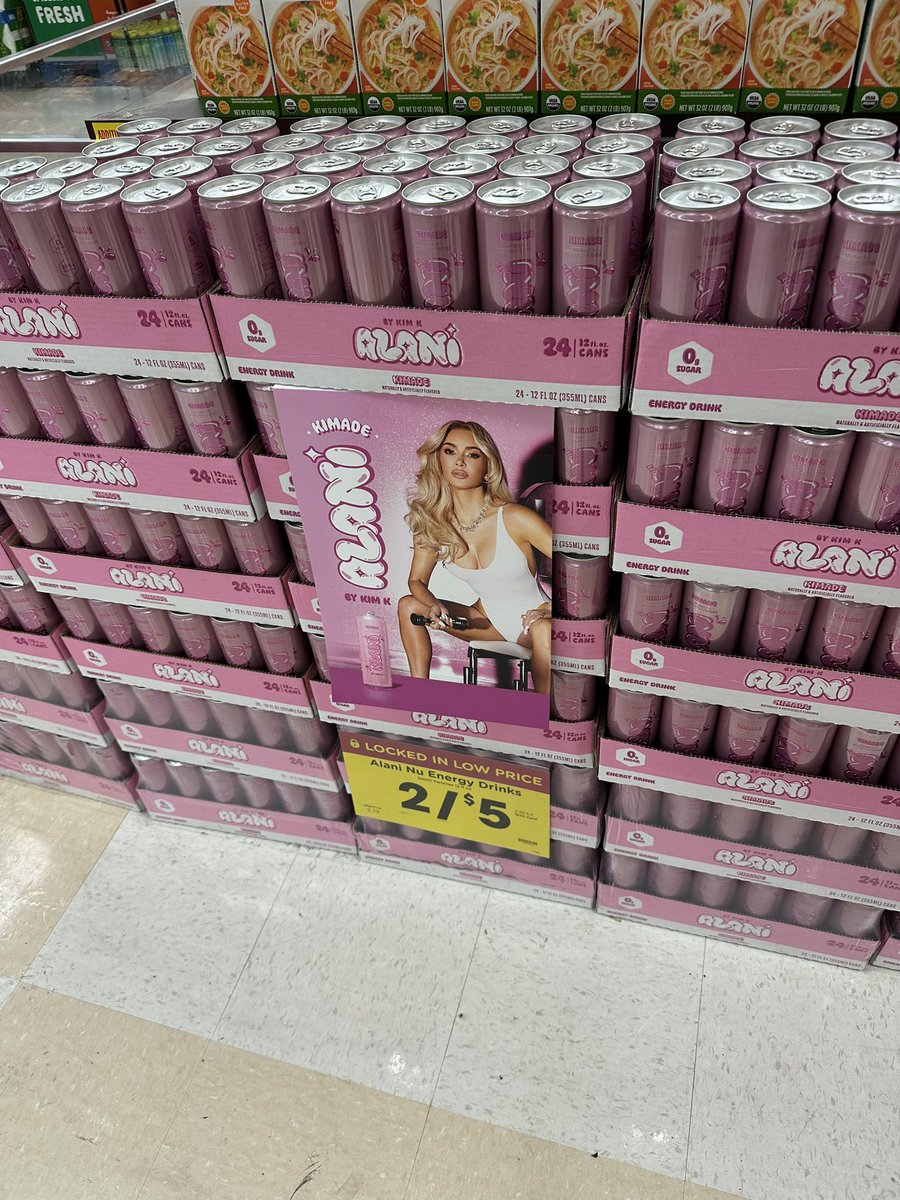 mchlrsw's tweet photo. If I drink this will I get a BBL? https://t.co/ECuRo6cIEj