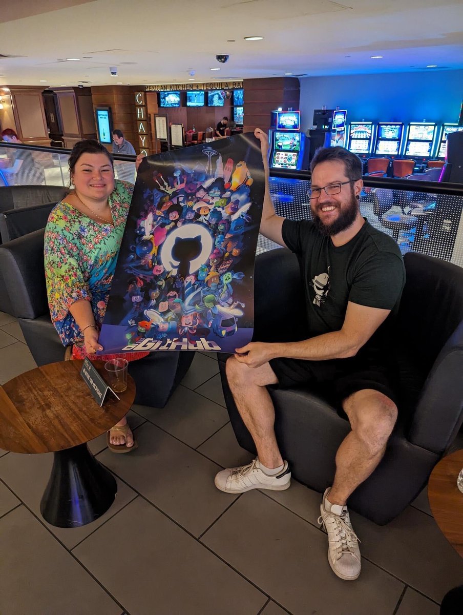 thejillboss's tweet photo. I love getting to see some of my team in person in Vegas each summer #GitHubBugBounty #BountyMeetup #GitHub https://t.co/22FoLxxP7q