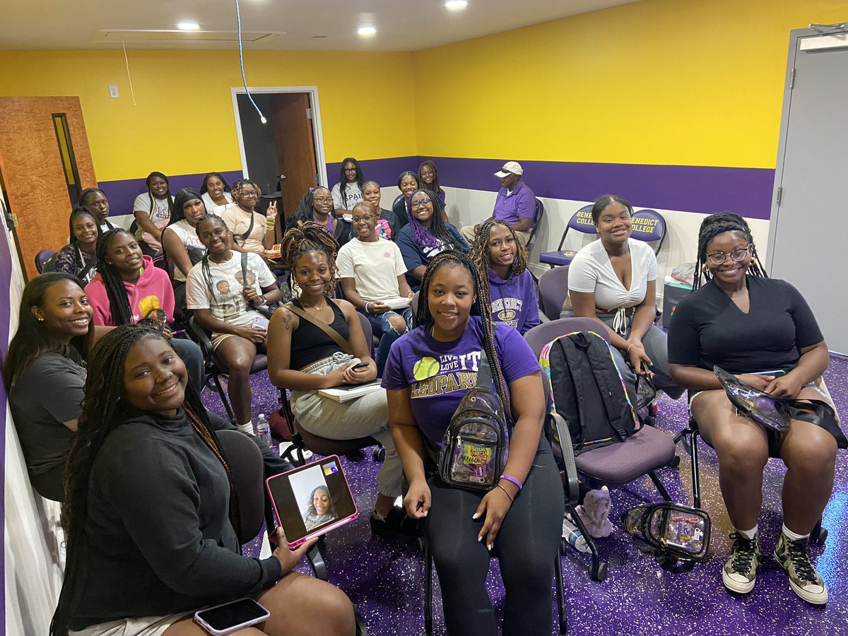 Big shout out to the BC Softball Team 🥎 great to have y’all back on campus. #GoTigers 💜💛🐅