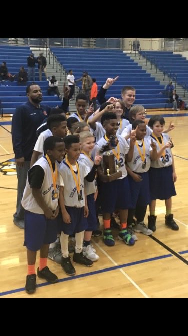 sgamble113's tweet photo. @louisvillembb @ka1ebglenn representing Coleridge-Taylor Montessori in the Louisville elementary city championship. #5thgrader #JCPSstudent #citychampions #2016 #homegrown https://t.co/xBCCHEqHuR