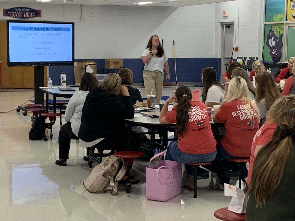 Great morning with staff from <a href="/DRECardinals/">Dry Ridge Elementary School</a> as Kelly and <a href="/MayberryLyndsey/">Lyndsey Mayberry</a> presented on trauma-informed behavior interventions. Then had amazing discussions about the trauma-informed care plan for Grant County School District! #ConnectGrowServe