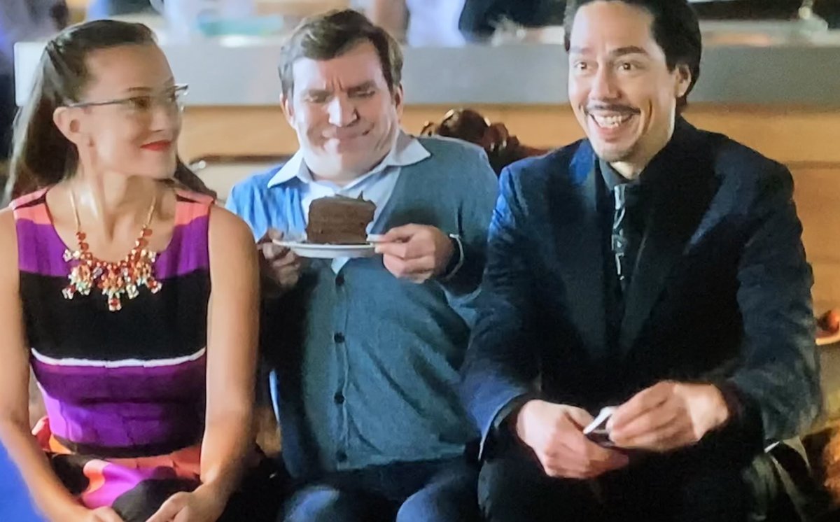 heartie_jan's tweet image. Love Ramon &amp;amp; the cake!! #POstsbles @zaksantiago #RenewSSD