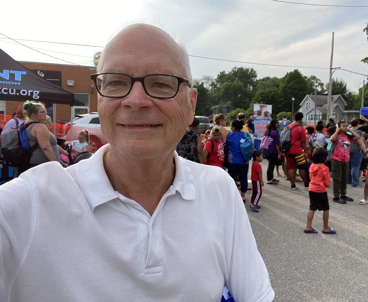 GREAT TURNOUT tonight at Community Health back to school  block party. Thank you United Way for giving out hundreds  of shoes so far. And Salvation Army has given out hundreds of backpacks! MC schools here registering students.  Much more! Come on down till 8 tonight.