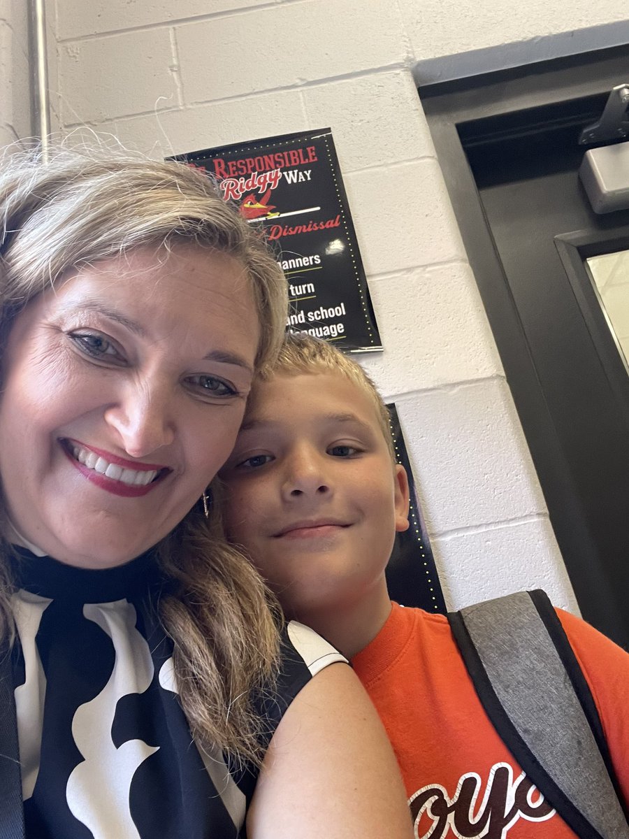 Welcomed the baby to my school today!  I can’t believe I get to spend my days with both my boys in my building!  Happy 1st Day!!  #blessedprincipal #momsasprincipals #groveupper #oklaedfirstday #oklaed