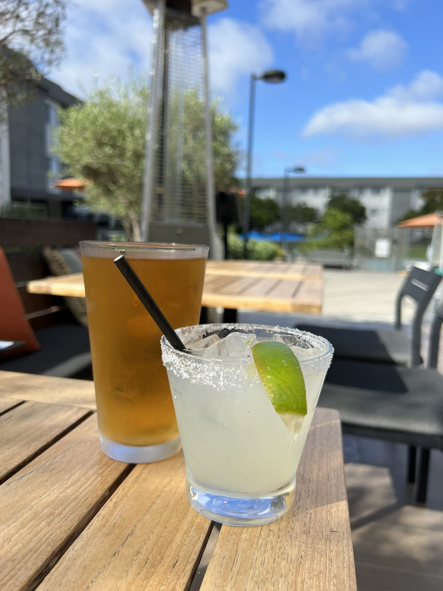 Amy Oosterhouse tweet media