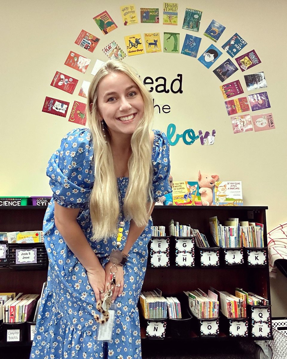 I got to meet my sweet babies tonight at Meet the Teacher!!! Year 3 is going to be amazing! A new name, new grade, and new school! I can’t wait for this year and to learn and grow with my new kiddos ❤️🍎🐾