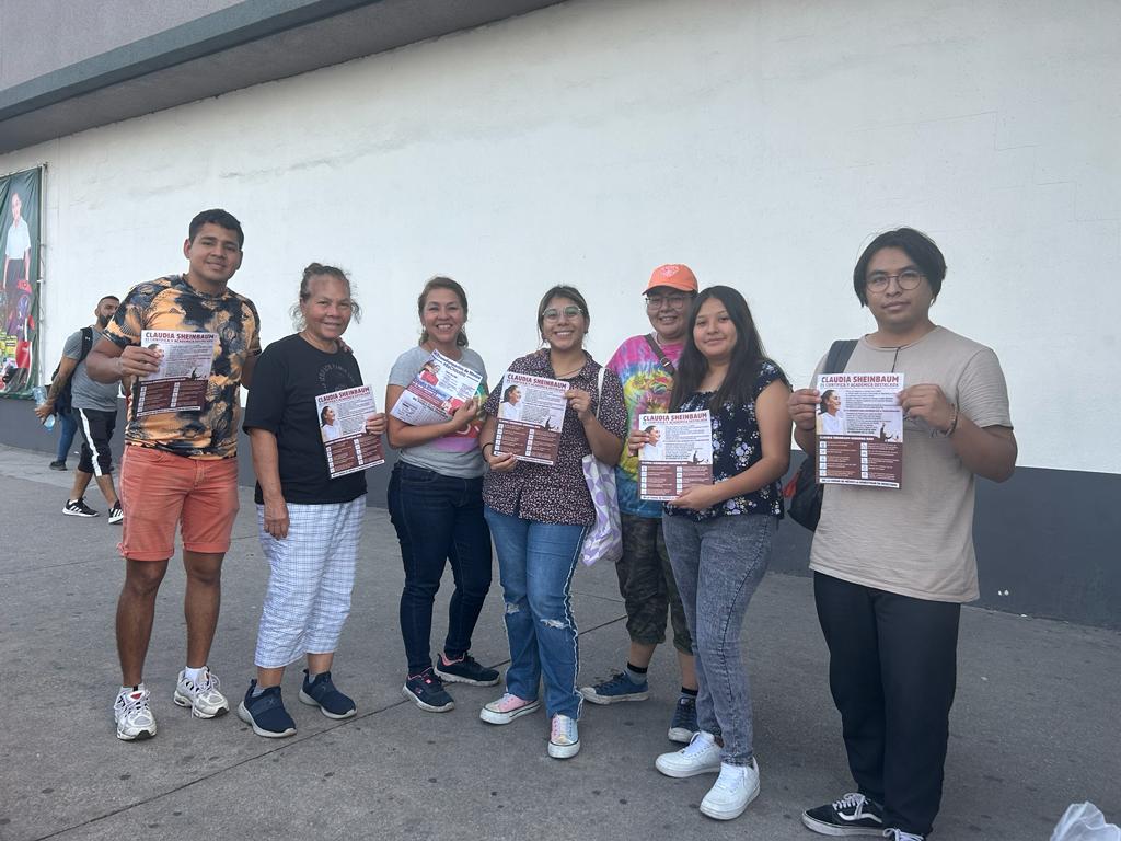 pattygmiranda's tweet photo. Seguimos desde San Pedro Mártir en #Querétaro con la brigada #QSLD @QueSigaMX hablando de nuestra querida Dra. @Claudiashein y de su gran trabajo como Jefa de Gobierno de la #CDMX. 
Gracias a todo mi equipo por su apoyo incondicional. 
#QuerétaroEsClaudia
#TodosSomosClaudia
#NOParamos 💜🩷