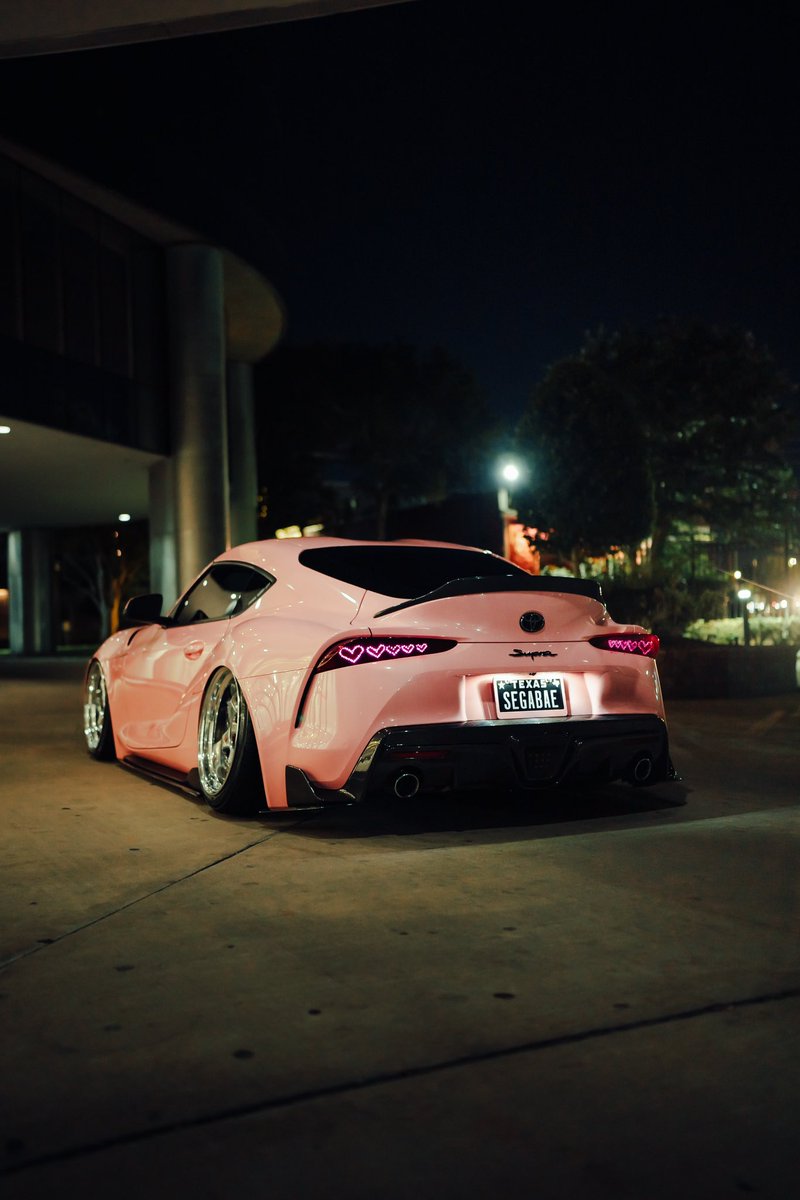 Idk man kinda wanna heart taillight the world