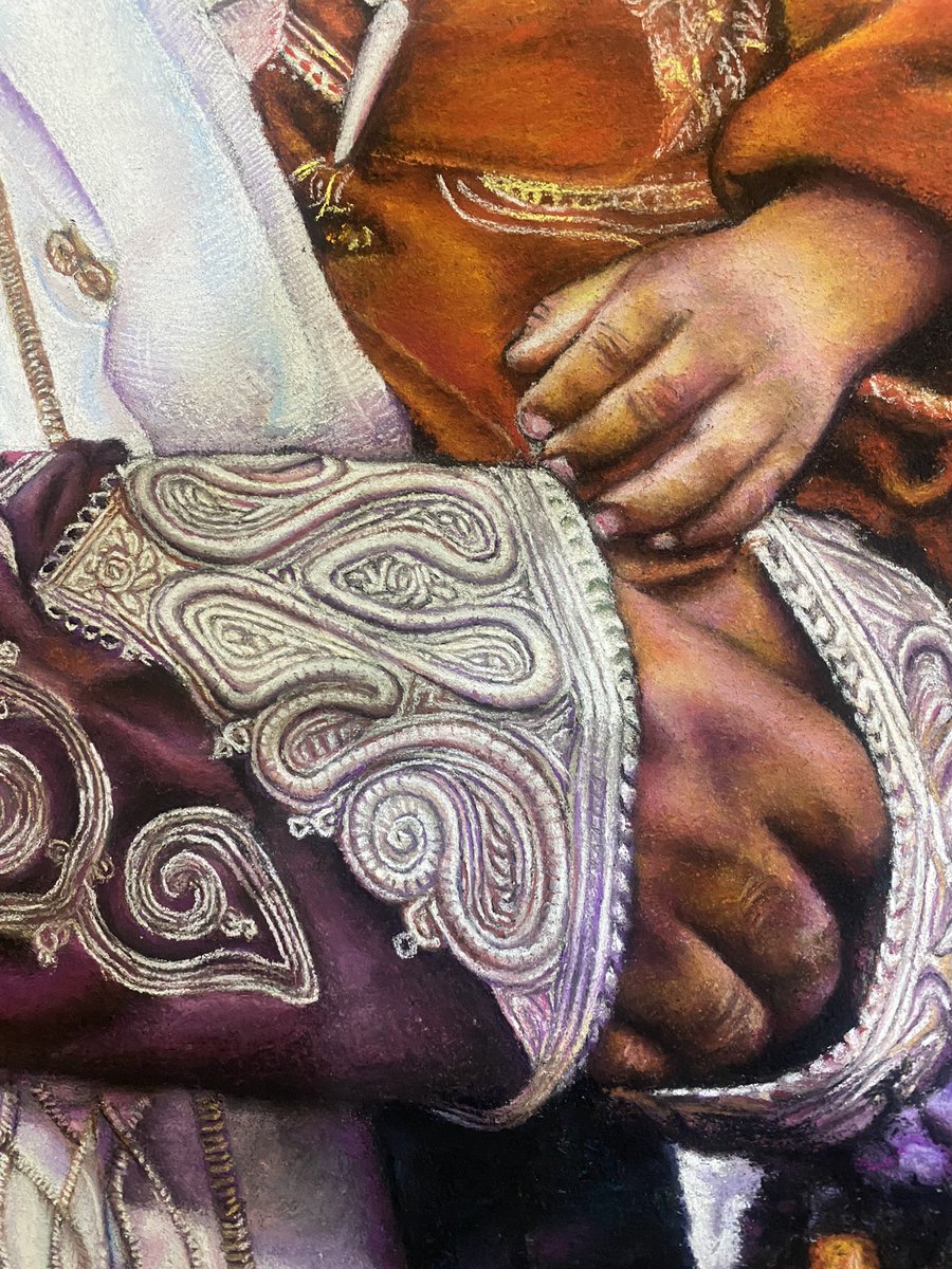 FolorunsoDideO's tweet photo. Hello Twitter, I’m Folorunso Dideolu and I am a pastel and charcoal hyperrealism artist. https://t.co/VATR7rkZqU