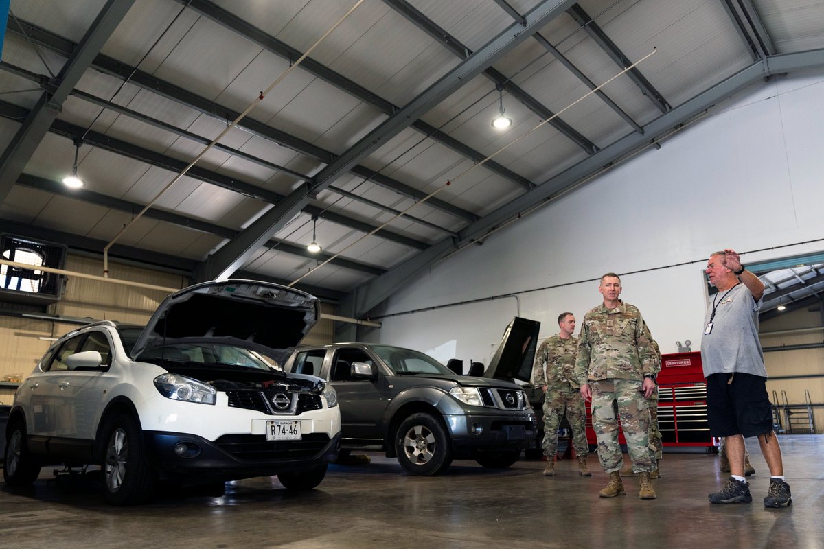 AFSOUTH's tweet photo. This humble team of Airmen, U.S. and Local National contractors enable joint, interagency and multi-national operations, supporting @Southcom to strengthen partnerships, counter threats and #BuildOurTeam. https://t.co/8Ig5k5f19P