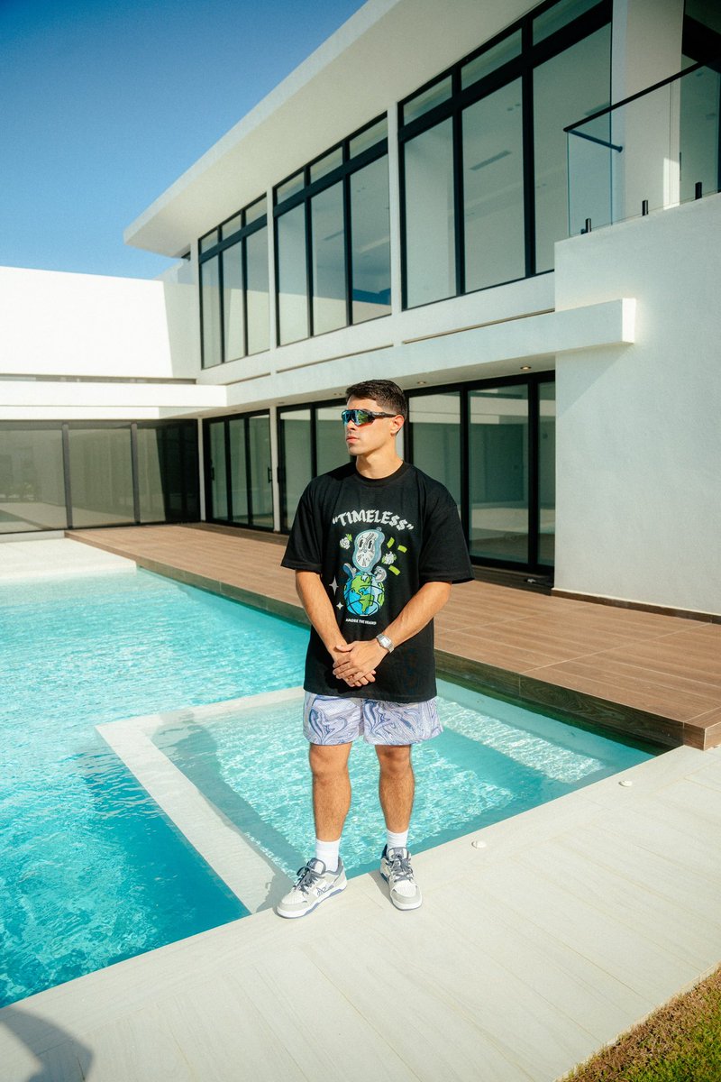 Master J tweet media