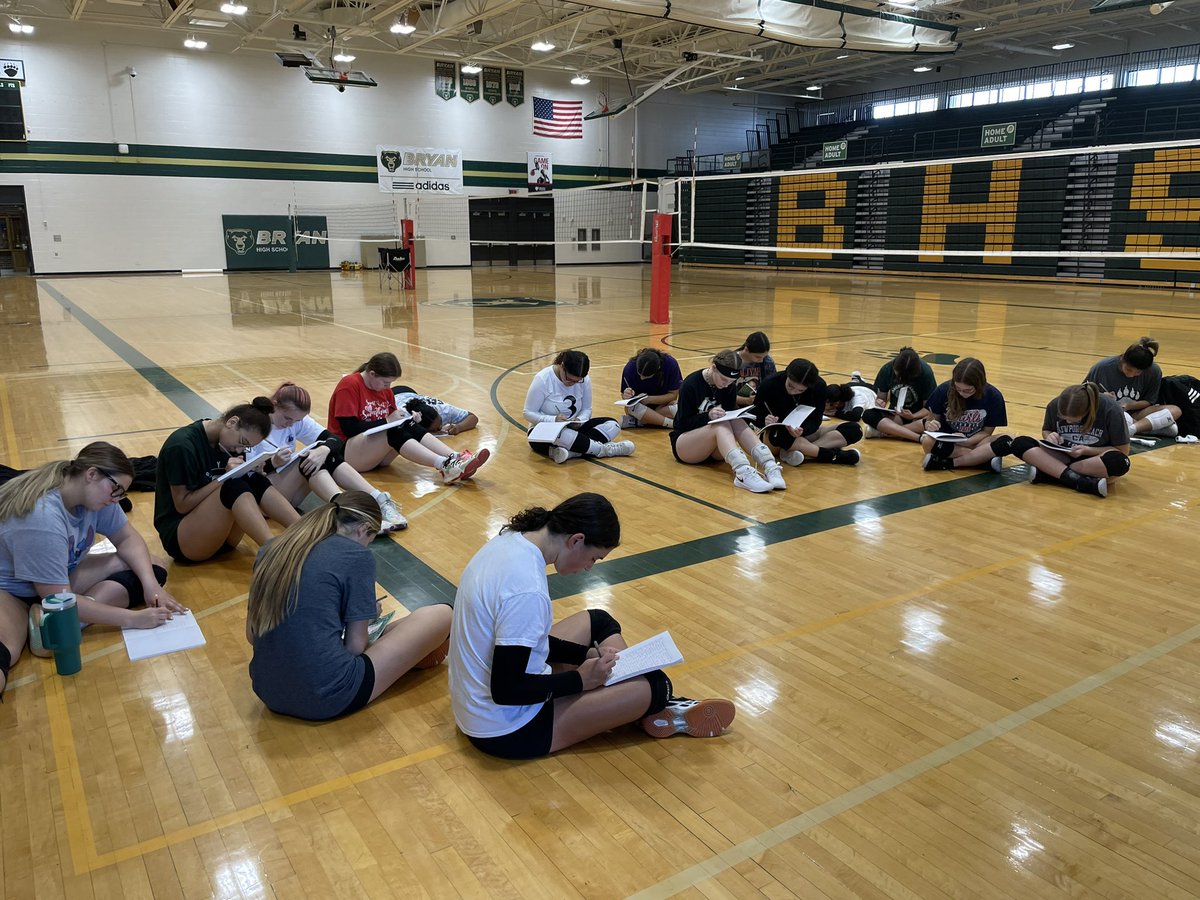 Goal setting and positive affirmations to start off practice. #TogetherOrNotAtAll