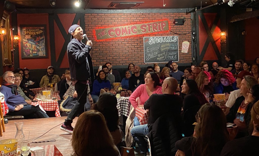 NYC! Headlining This Sunday’s Big Brown Show at The Comic Strip Live! 🎟️
eventbrite.com/e/the-big-brow…