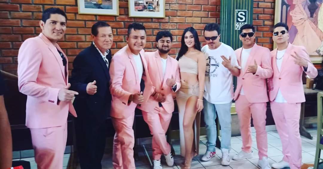 HOY a las 8:00 pm hora peruana estreno del vídeo Clip 🎬 MANERAS 👍🏼 gracias a Somos Mollendo y XDinero 🎶🎺🎸
#XDINERO #SomosMollendo #Maneras