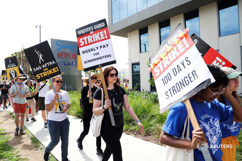 Negotiators for striking Hollywood writers and the major studios will return to the bargaining table on Friday, the Writers Guild of America said as the strike marked more than 100 days reut.rs/45291Ow