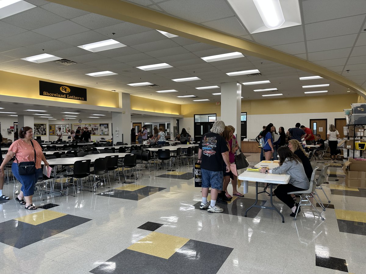 ShorelandLuthHS's tweet photo. We had a wonderful first orientation night tonight! You have one more opportunity to join us on Tuesday, August 15 from 4-8pm!

We look forward to seeing you there!

#ShorelandLutheran #SLHS #SLPacerNation #OrientationNight https://t.co/xt1CERIo1V