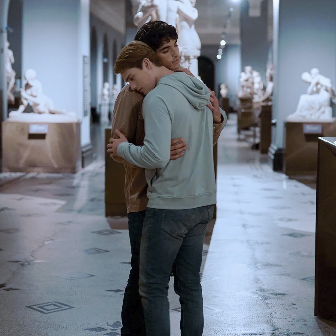 HRHFS0TUS's tweet photo. something about alex giving henry all the things he never thought he could have
#RWRBMovie https://t.co/cMOi2NgfoK