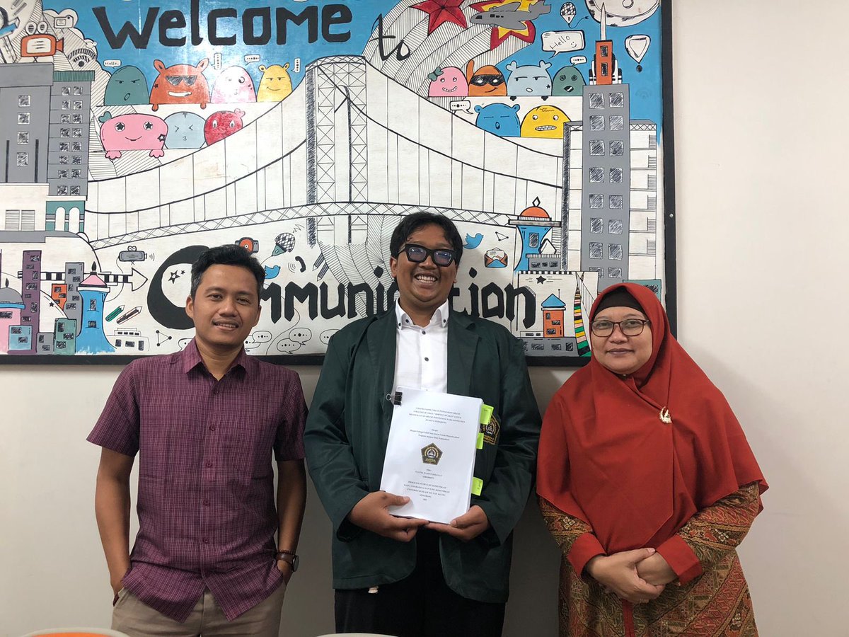 topexpaw's tweet photo. Terimakasih banyak untuk semua yang sudah banyak membantu 🥹, tak kiro skripsi angel bgt nek dilakoni yo bar. So proud of me  ✨ https://t.co/Gb4xk0lN0m
