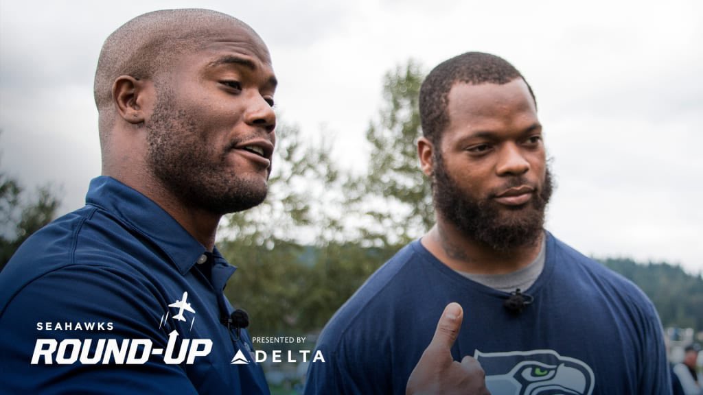 PolymarketBlitz's tweet image. 𝗬𝗢𝗨 𝗕𝗘 𝗧𝗛𝗘 𝗝𝗨𝗗𝗚𝗘 👨‍⚖️ 
Many fans are upset that the NFL continues to give former #Seahawk DE Michael Bennett paid roles like commentating tonights game.

Because…