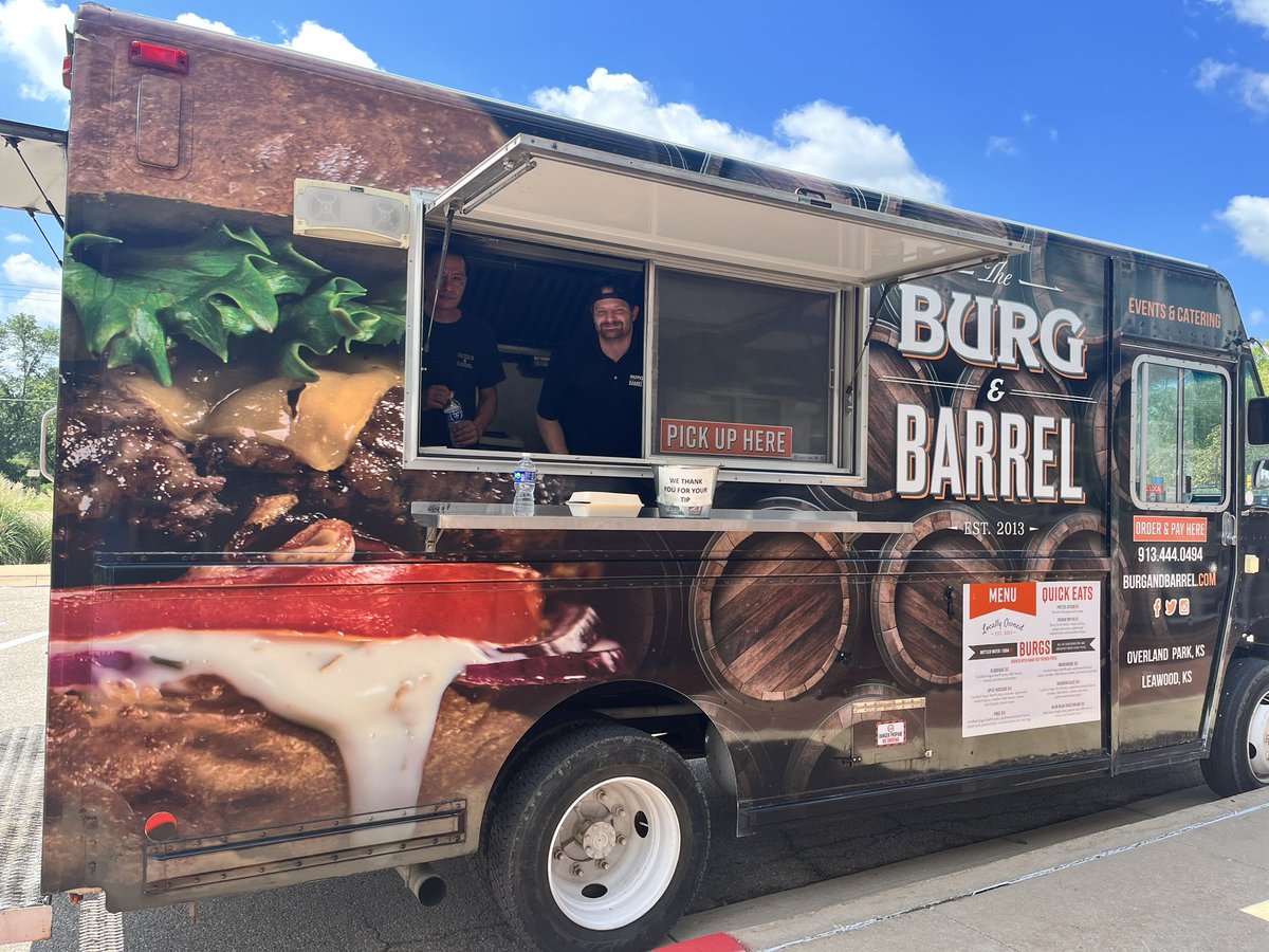 First Day Back with my amazing team! 💚 <a href="/StilwellMustang/">Stilwell Elementary</a> <a href="/bvschools/">Blue Valley Schools</a> 
Thank you Stilwell PTO for treating us to lunch! Burg and Barrel Burgers! 😍