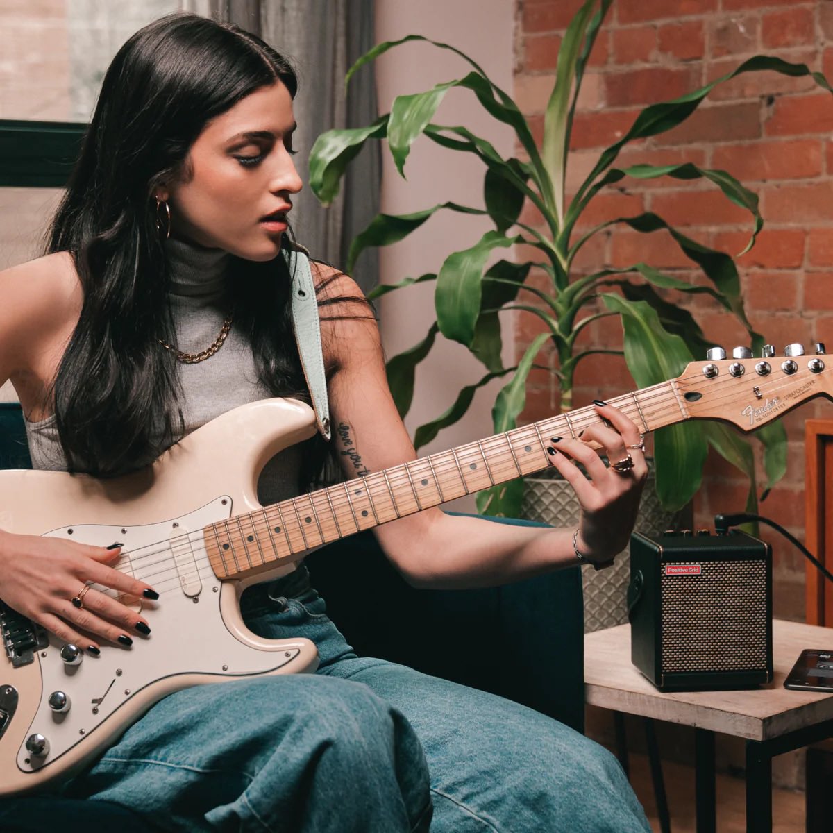 PositiveGrid_JP's tweet image. ギターライフに彩りを加えてくれる。
Positive Grid “Spark MINI”

全国の取扱い楽器店様でお求め可能です。
是非一度お試しください。

minet.jp/brand/positive…

#PositiveGrid #SparkMINI