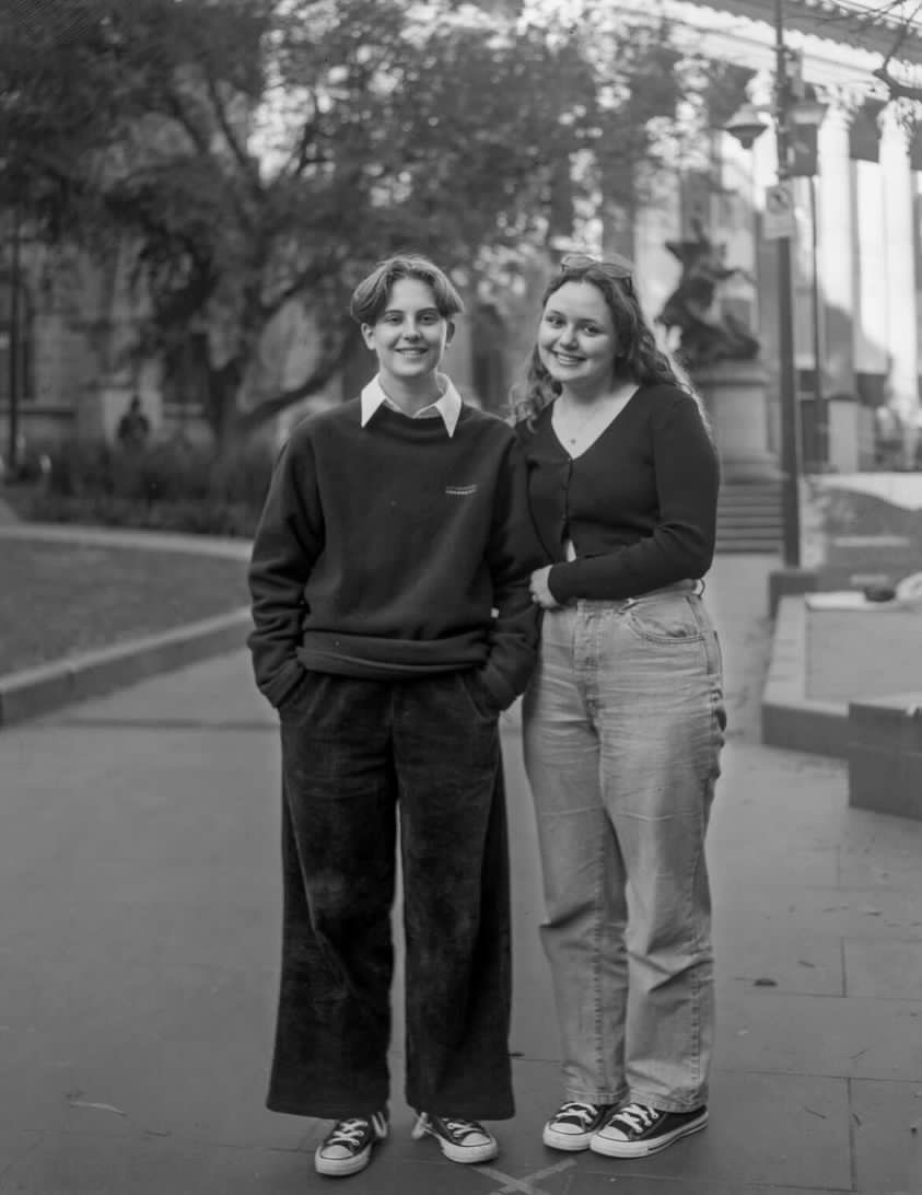Library_Vic's tweet photo. β€οΈ Forecourt Fridays!
Skateboarders, students, travellers, friends, family groups and pigeons (π£) all have their place on the Library lawns!
Throwback to when Gabriel Cameron captured these beautiful @Library_Vic forecourt portraits.
π· Gabriel Cameron
#LibraryVicPic https://t.co/3qwq0SrLWT