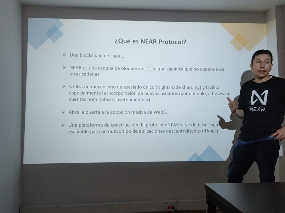 SoyHodler's tweet photo. Presentes en el MeetUp Introducción a @NEARProtocol -"Estamos evolucionando en conceptos..." 
✅Transacciones que tardan 1 segundo 
✅Fee de transacción siempre será 0.01 usd
✅Posibilidad de desarrollo y despliegue en el menor tiempo posible 
✅Actualmente aplicaciones de polygon, polkadot y Ethereum corren sobre NEAR... Con @anmatig Embajador #NEAR en Colombia 🇨🇴