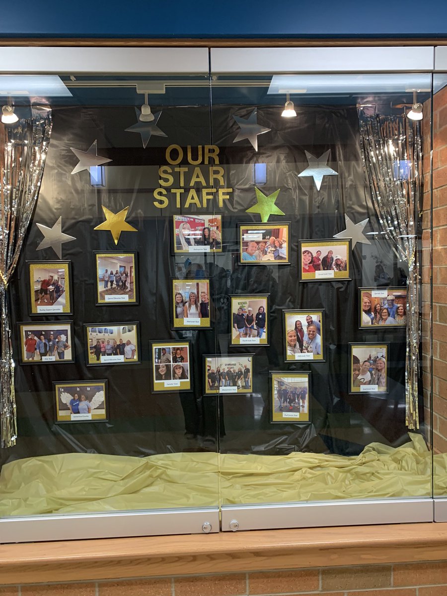 Fabulous family night at Open House! We are so ready to get this year started!!💙 <a href="/Hamilton_CW/">Crawford Woods Elementary</a>