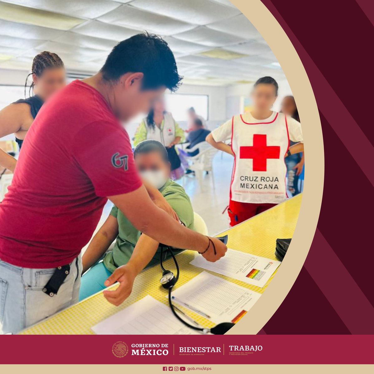 CIM_FN's tweet photo. La constante capacitación para atender oportunamente casos de hipertensión en el CIM de Tijuana es necesaria porque garantiza el cumplimiento de los derechos humanos de la población. Reconocemos la labor de la @CruzRoja_MX al impartir talleres para dicho fin. #TodosSomosMigrantes https://t.co/8UVTlvB2i1