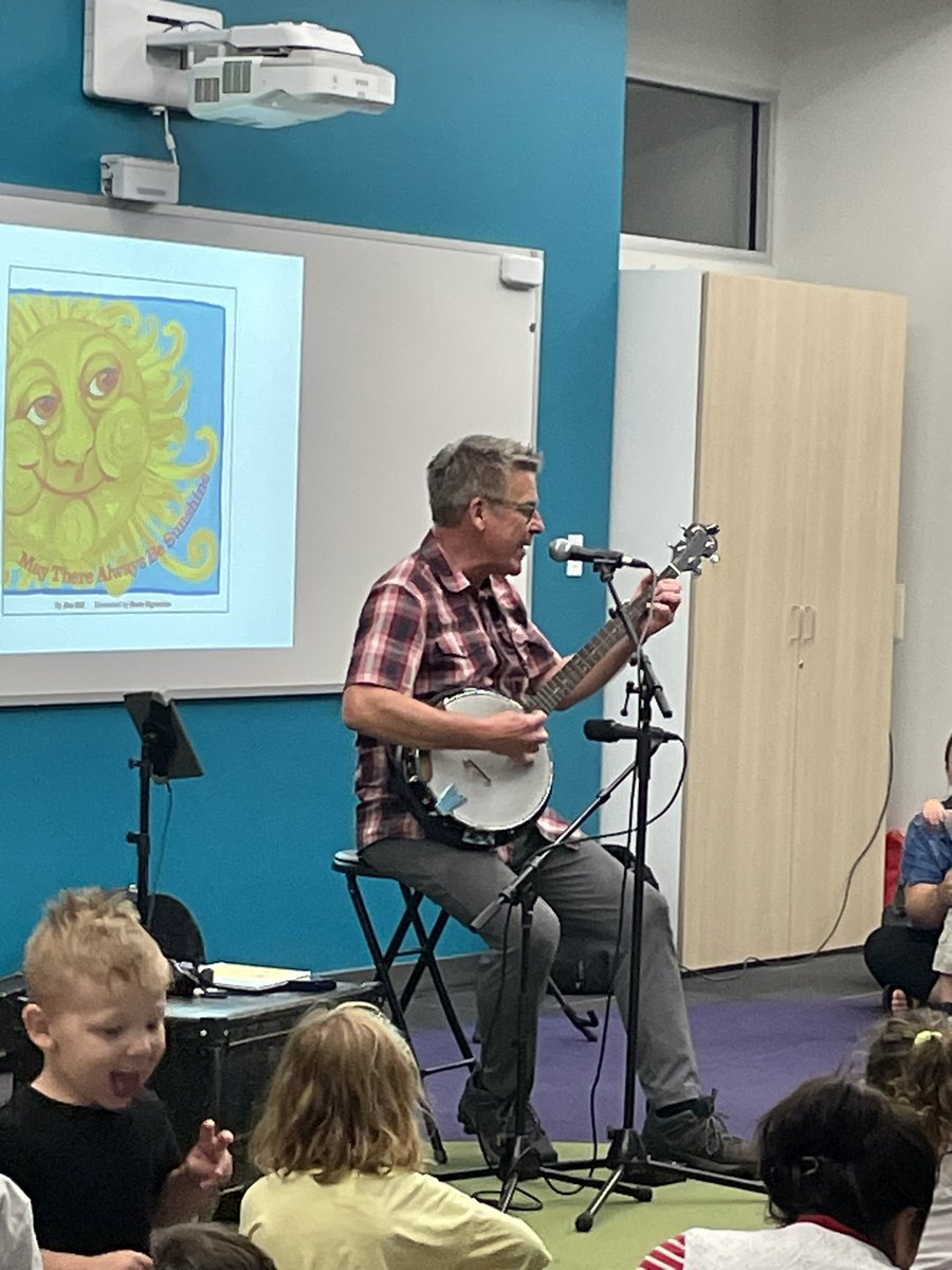 GlenbardECC's tweet photo. Thanks to all the families who came out to John Schroder ECC for a family concert with Jim Gill!!! So much fun and singing and dancing!  #CASEeffect @JohnSchroder_EC https://t.co/Sw3ZjOncVY