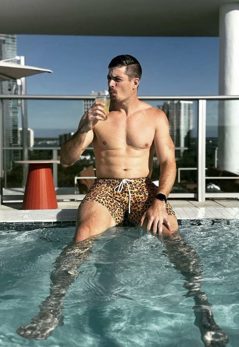 SPRSTRNelson's tweet photo. This Ken is a Superstar and looks to become Disavowed champion on August 13th in Indian Rocks Beach, Florida for @PWValor's We Rise supercard.
See you losers later xo.
#PWVRISES https://t.co/86sOhp7jen