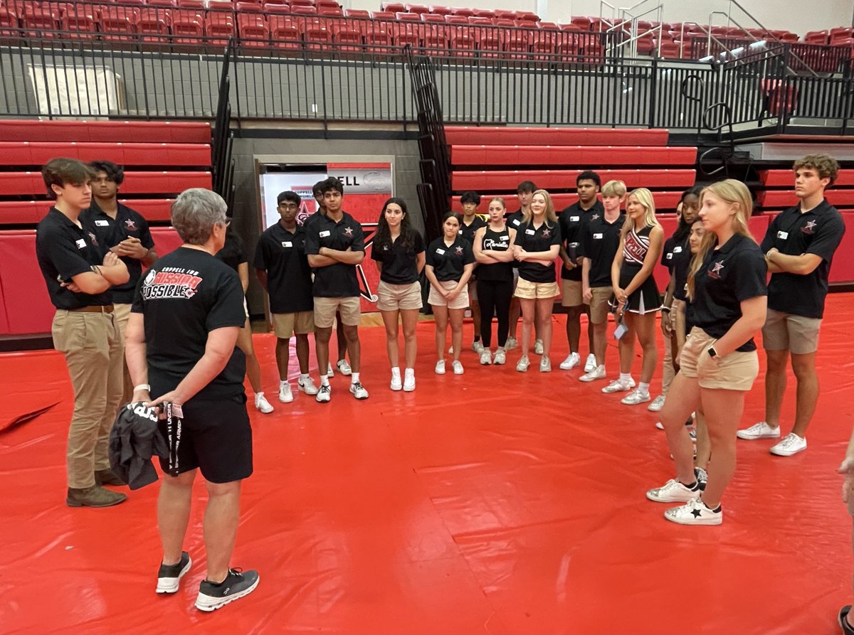 A great morning of leadership, service, &amp; memories, these <a href="/CHS_RedJackets/">CHS Red Jackets</a> were a part of our @Coppellisd Convocation. It’s going to be an outstanding year with these amazing <a href="/CoppellHigh/">🏫 Coppell High School 📚</a> seniors! #CHSEmbraceTheJourney #CFND #MissionPossible