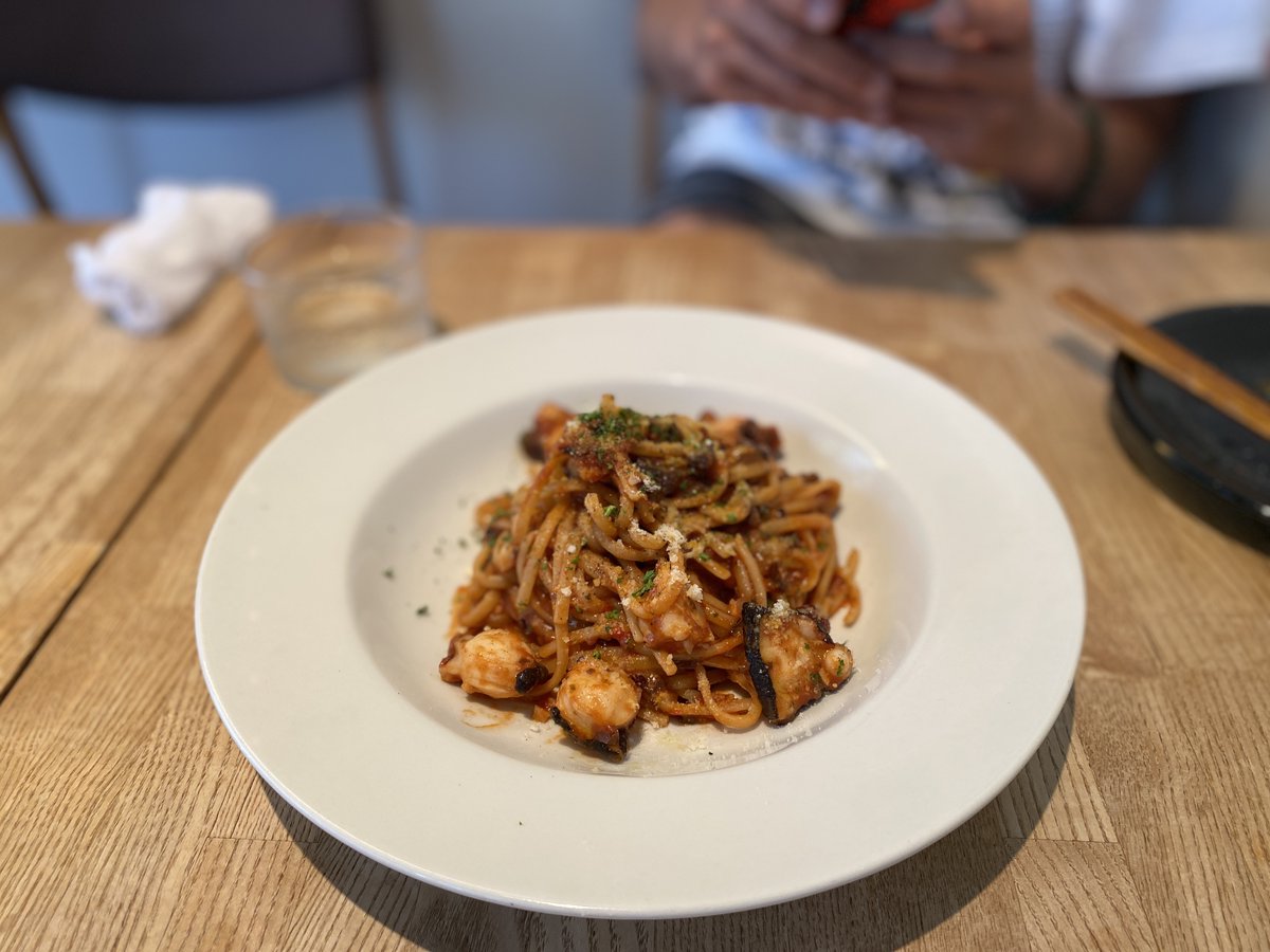 Traditional_Apt's tweet photo. 小豆島でイタリアンを食べるならここで間違いなし🍕

石窯で調理する料理は熱量がしっかりこもった特別な美味しさ😀

宿も兼用しているので小豆島の滞在にもピッタリですね👍

https://t.co/BrT2sgCMOC https://t.co/d5lfbBNBlT
