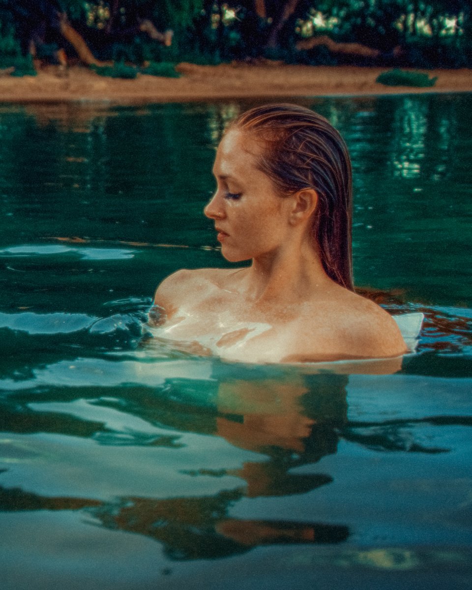 ShutterVandal's tweet photo. Waterworld... @LeslieAHacker #waterphotoshoot #creativephotography https://t.co/wjSiJ1E5ET