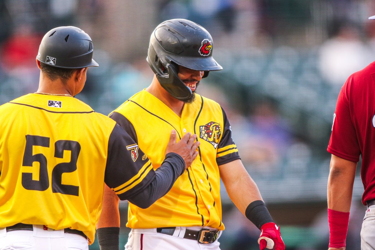 RocRedWings's tweet photo. Plates go yellow π‘β«οΈ #TAFTP https://t.co/7viOVOoLG4