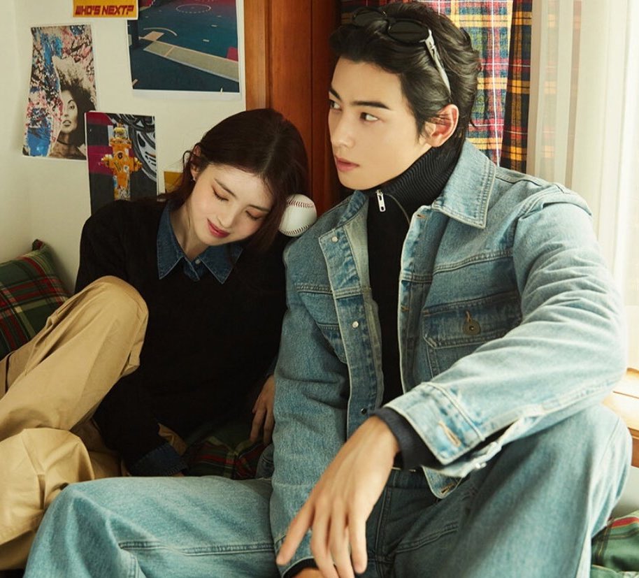 cewmoonlight's tweet photo. Eunwoo and Sohee giving “I love you in every universe”

#CHAEUNWOO #HANSOHEE https://t.co/yqimLEimZ2