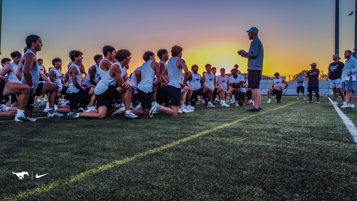 BVN Mustang Football tweet media