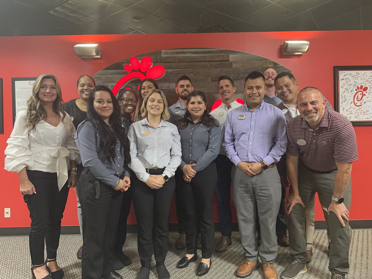 Dinner with the Operator and Support Center guests.  #cfasouthroads