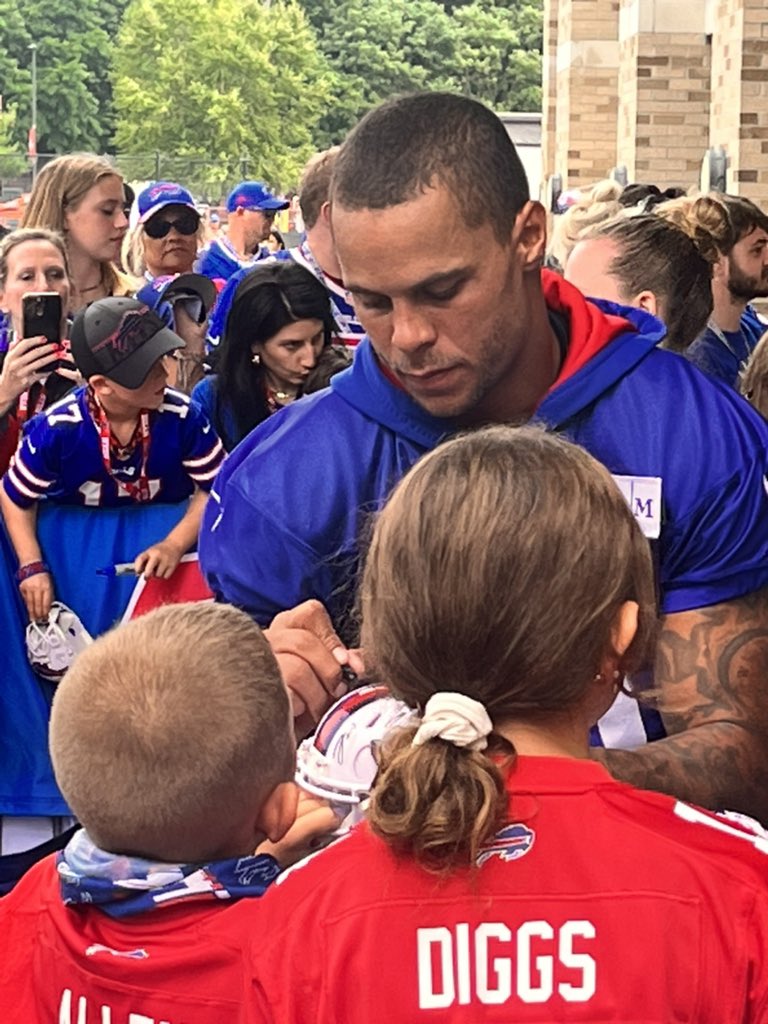 Andrew Kourt tweet media