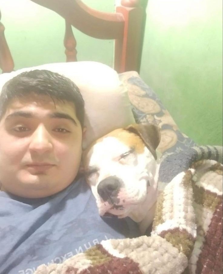 soy este durmiendo todos los días con mi perro