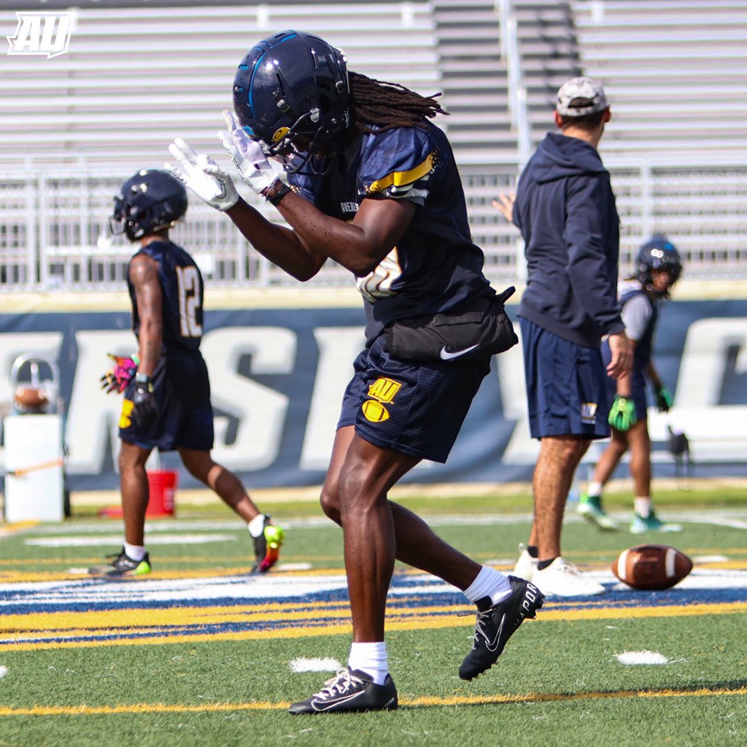 AverettUCougars's tweet photo. First practice flicks  😄🏈 @AverettFootball 

#AllAverett #AverettFamily #d3football https://t.co/PnysZUrLNE