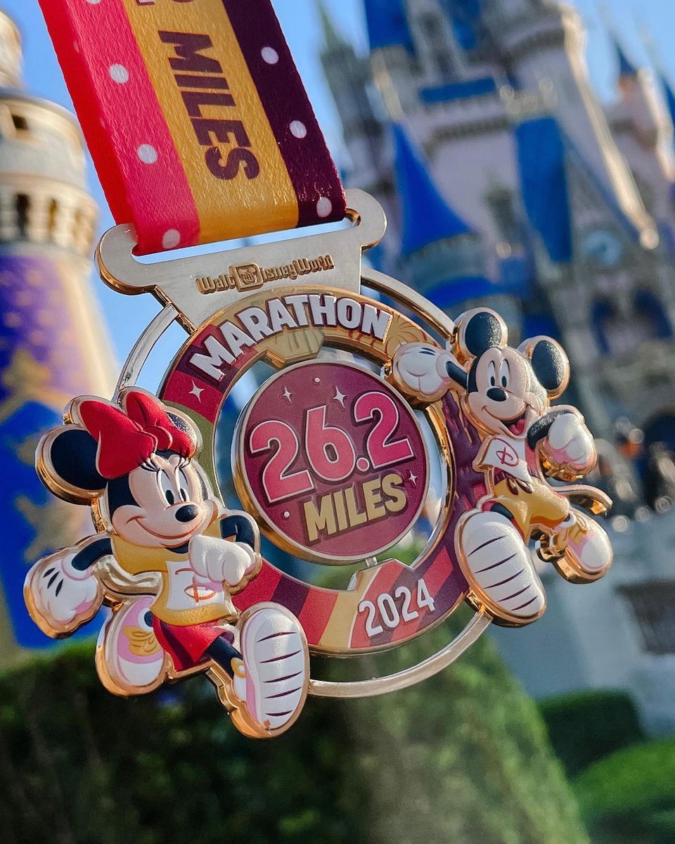 EnDondeCorrer's tweet photo. 😍Estas son las medallas de Walt Disney World Marathon Weekend que será del 3 al 7 de enero 2024 ❤️ https://t.co/jmc0EiUfFX