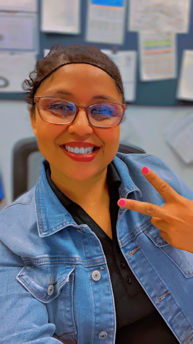 jesschavez_'s tweet photo. 💥COWABUNGA💥
Every Thursday #CJUSD Middle &amp; High students, visit your School Restaurants for a slice 🍕 with fresh fruit 🍎 and/or veggies 🥗 and cold milk 🥛to fuel the mind!! 💪🧠📚

CK Nutrition Professional's having fun Mutating me  💜 #NotJustALunchLady https://t.co/43Ch70Dbxc