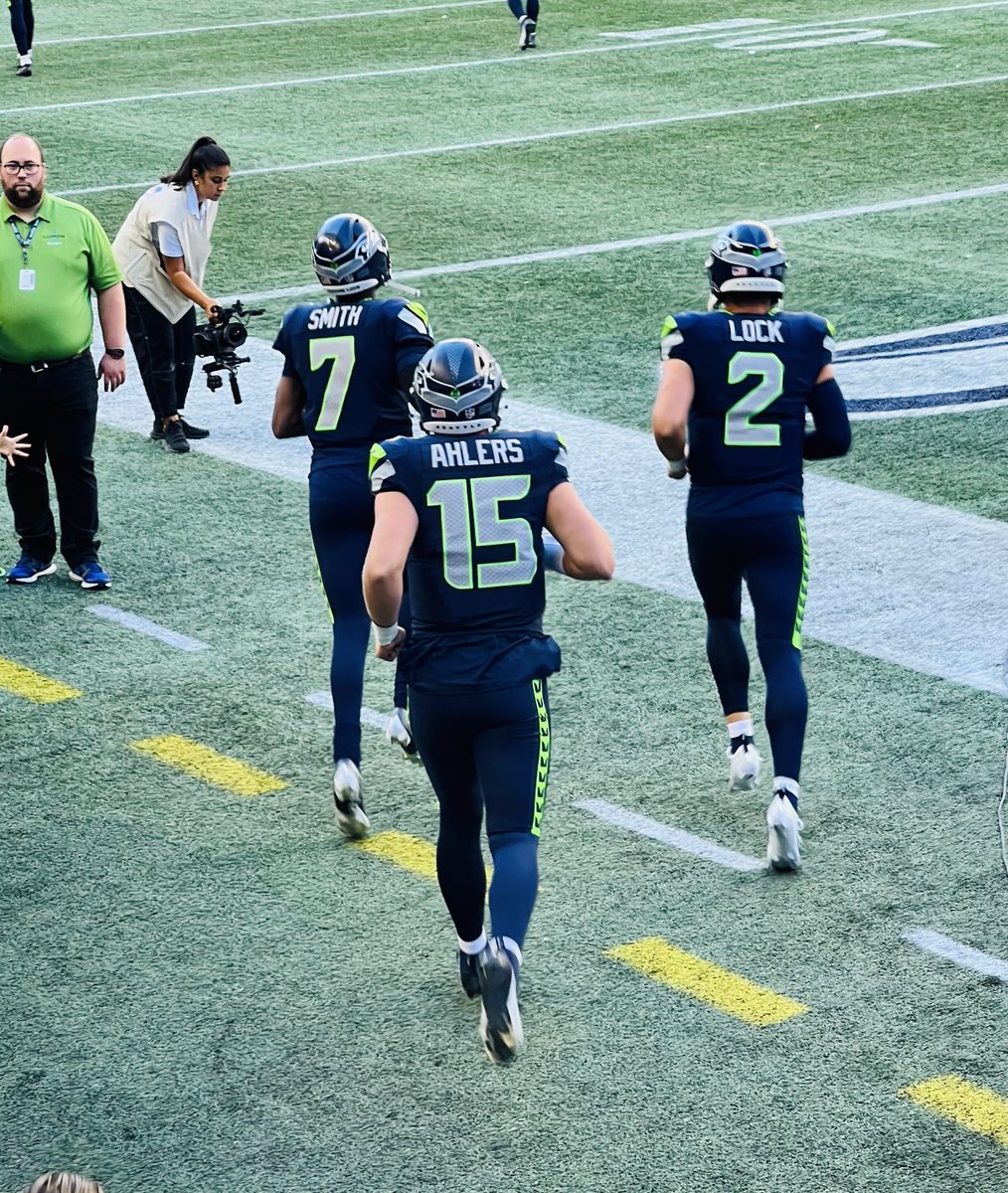 🏴‍☠️DJ Captain Morgan Ahlers tweet media