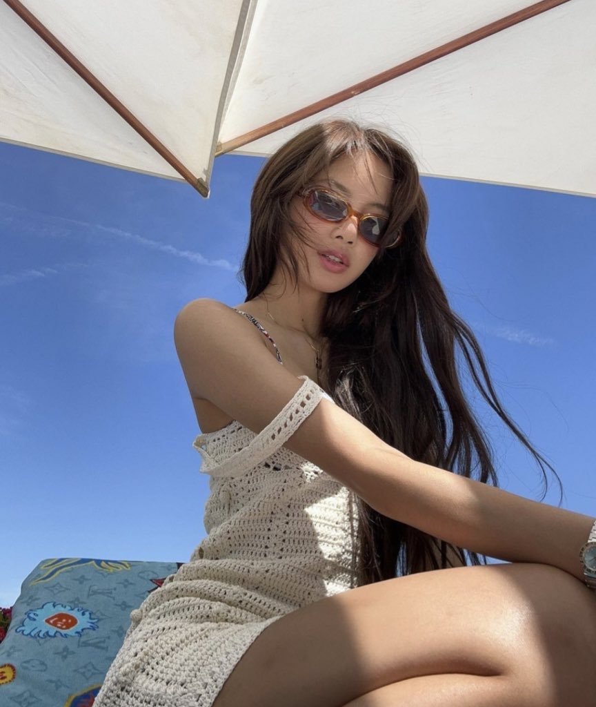 ลิซ่าร่างไม่มีหน้าม้าในวัย 26 สวยตาแตก