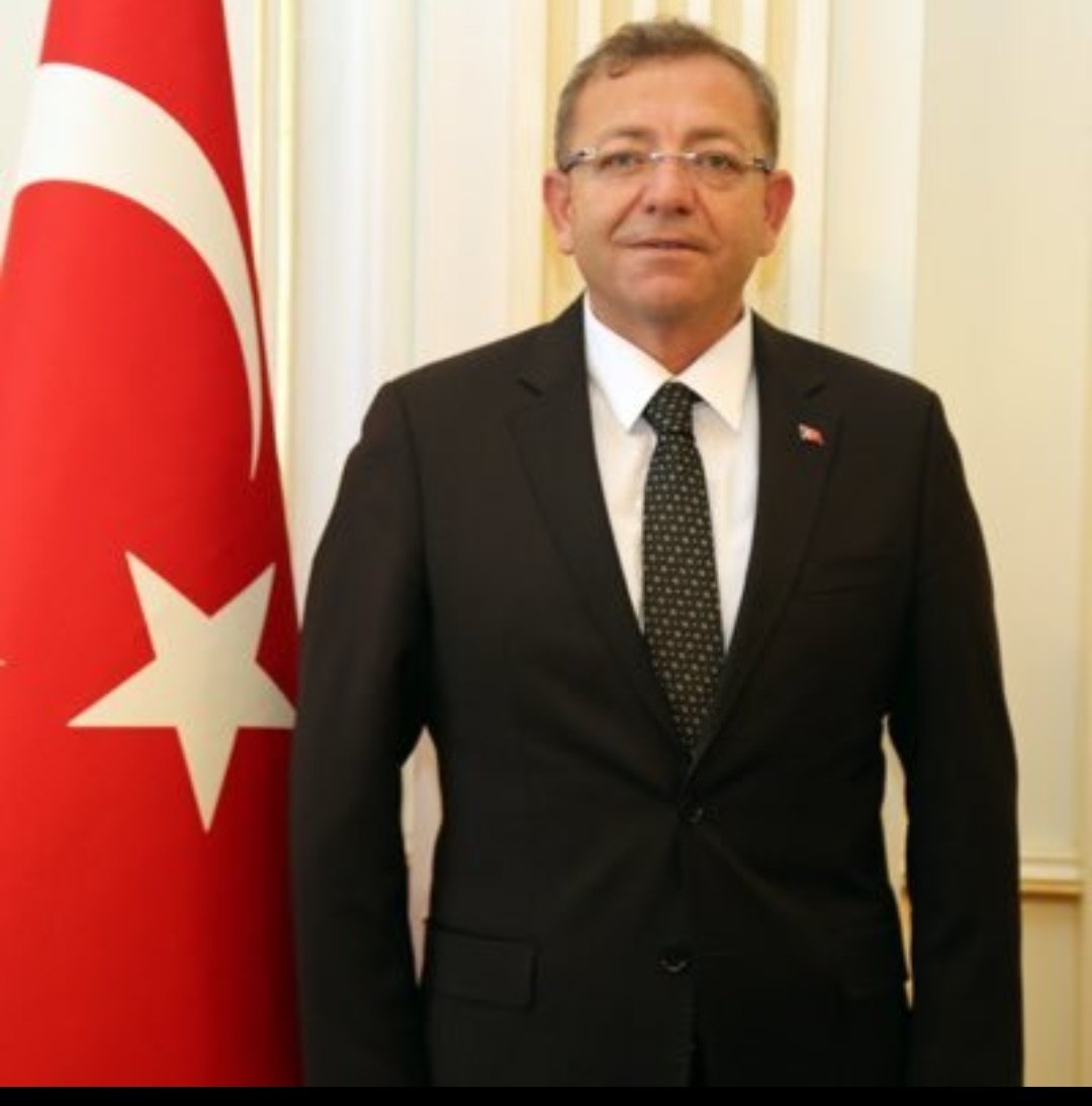 DestekKars's tweet photo. Valiler Kararnamesi ile Kars Valisi olarak atanan Sayın Ziya POLAT'a ve şehrimize hayırlı olmasını temenni eder, görev süresi boyunca başarılar dileriz. Kars 'a Hoşgeldiniz.
@ziyapolat73 https://t.co/4sN989cl7x