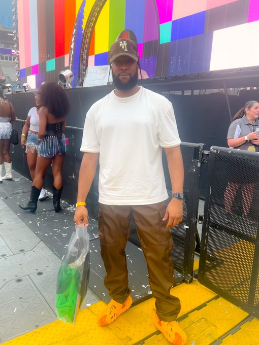 Watch SUCKMYPOLLA's leaked NSFW photo on TwXstars