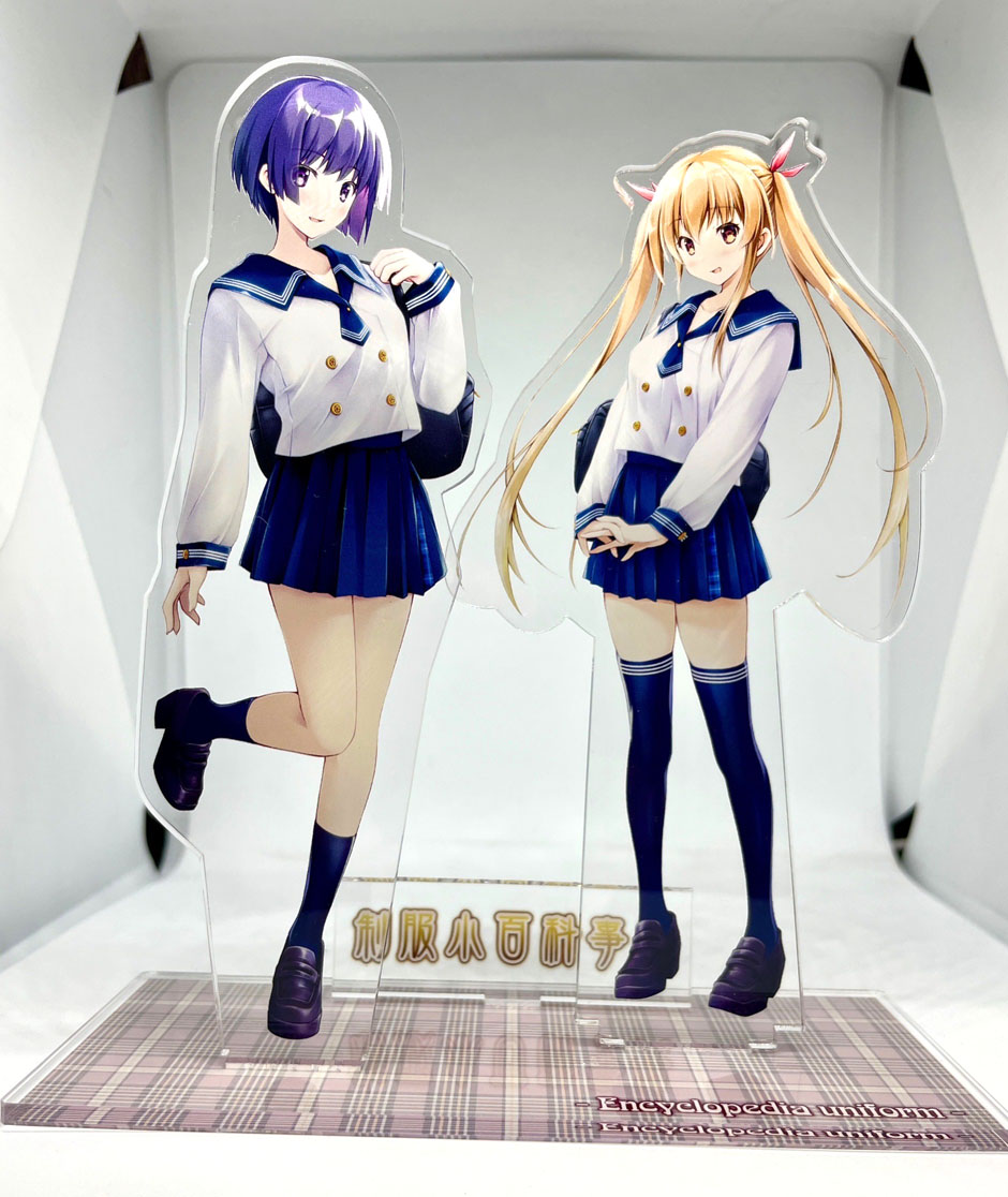BRAIN SOULの新刊は 『制服小百科事典-東京編3補完-』(クリアファイル付) 東京編3に収録漏れした制服と過去に紹介した制服がリニューアルされた制服を紹介しています アクリルフィギュアは『制服少女しずく』です こちらは背景付で以前出したさやかと合体して飾る事ができます!